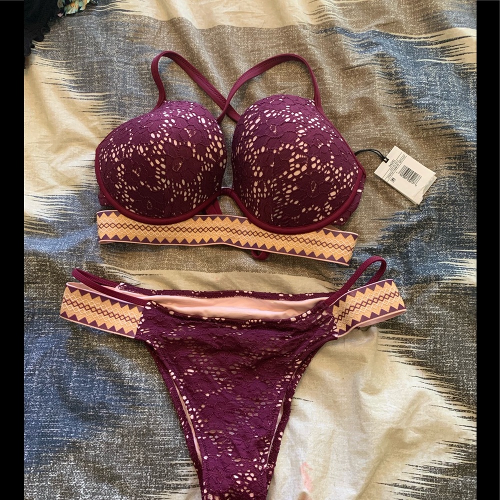 Brand new never worn bikini 👙